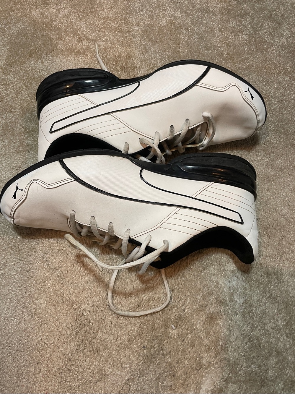 Puma Men’s White and Black Low-Top Sneakers - Picture 3 of 5